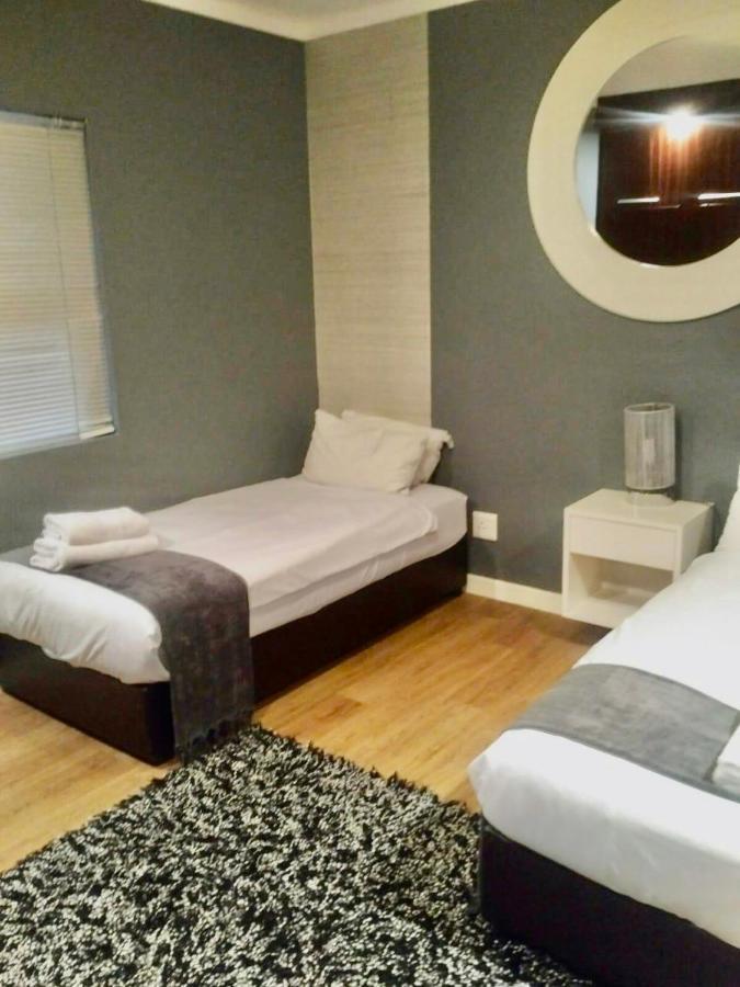Icon Self Catering Apartment In Cape Town Near Waterfront And Cticc Cidade Do Cabo Exterior foto