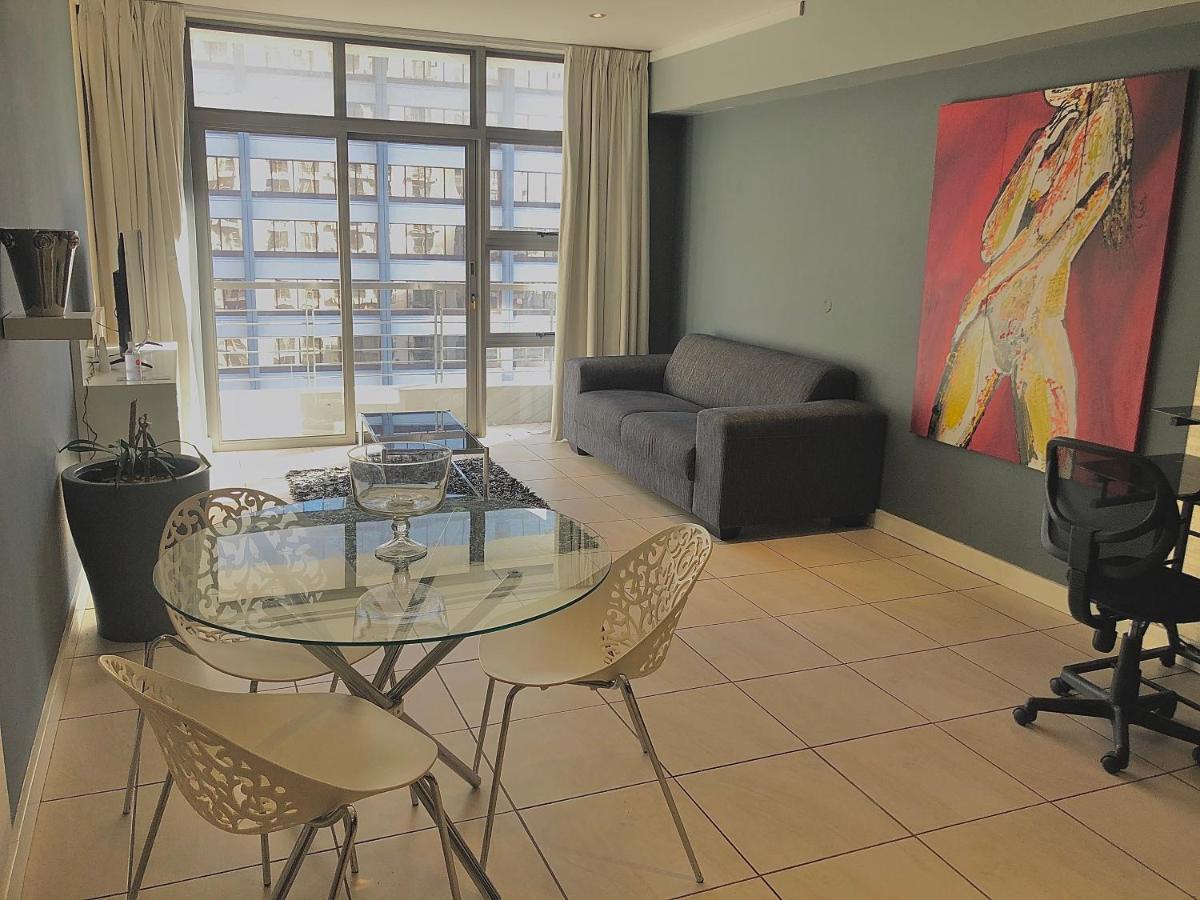 Icon Self Catering Apartment In Cape Town Near Waterfront And Cticc Cidade Do Cabo Exterior foto
